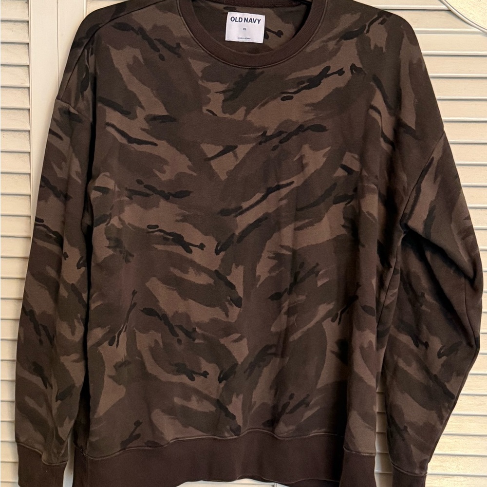 Old Navy Women’s Sweatshirt  - Camouflage Xl